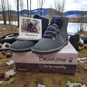 BearPaw🐻 Kerri WIDE Charcoal Lace-Up Boots - GREY